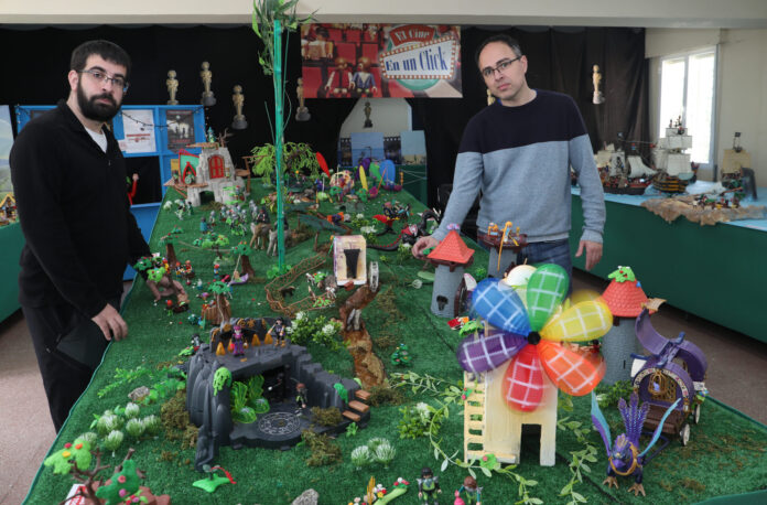 Exposición de dioramas realizados con Clicks de Playmobil en Astudillo(Palencia)