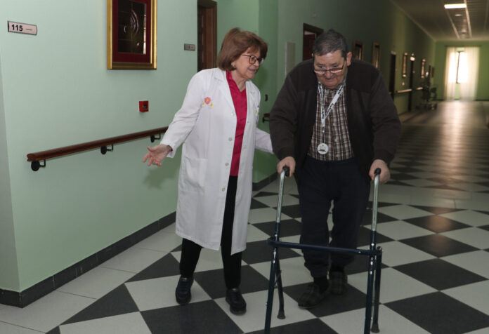 La médico jubilada en el casa Sacerdotal de Palencia
