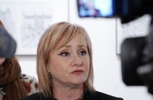 La consejera de Industria, Comercio y Empleo visita el Centro de Artesanía de Castilla y León