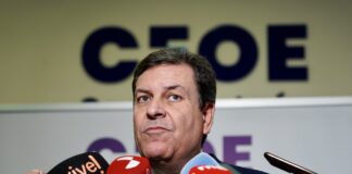 CEOE Castilla y León mantiene un encuentro con el consejero de Economía y Hacienda
