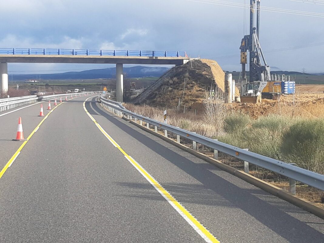 La A-67 vuelve a los cortes y limitaciones en Palencia por el AVE ...
