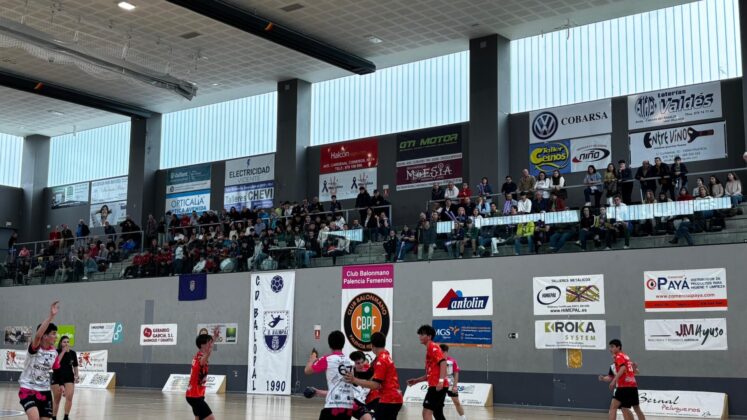 Balopal - Ademar León en la Final Four infantil en el Pabellón Mariano Haro