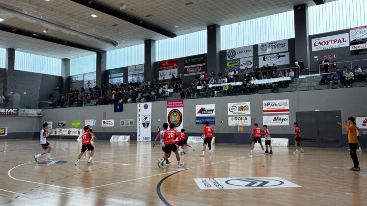 Balopal - Ademar León en la Final Four infantil en el Pabellón Mariano Haro