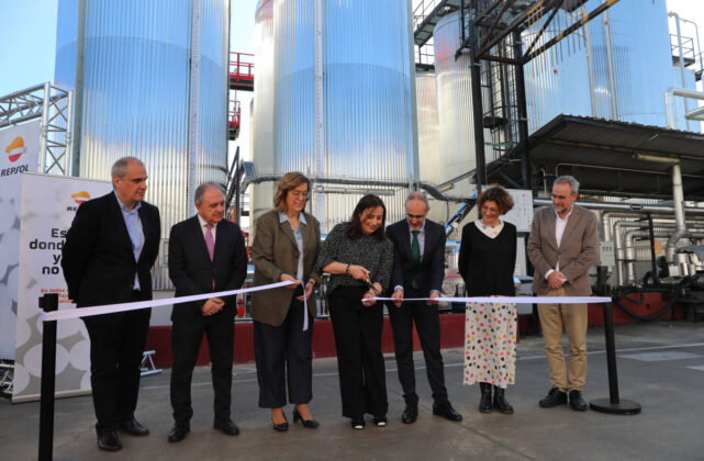 Visita al Centro de Producción Factoría de Especialidades de Repsol en Palencia, acto de presentación de la nueva línea de inversión de la compañía. Foto: Brágimo ICAL