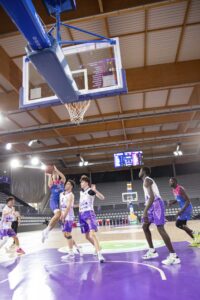 Derbi entre Filipenses y CB Palencia