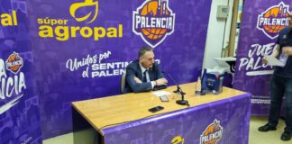 Luis Guil en rueda de prensa tras el partido ante Morón