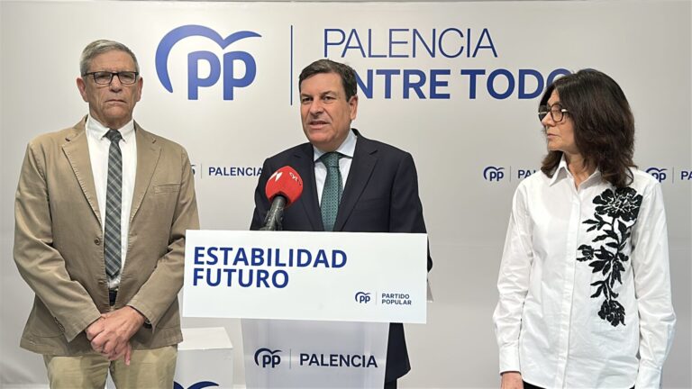 Rueda de prensa de los procuradores palentinos sobre el debate del estado de la comunidad