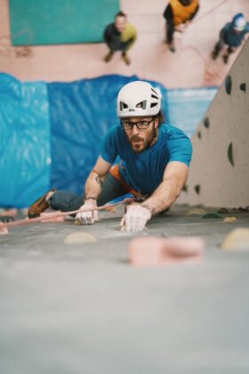 Cervera de Pisuerga celebra la primera edición de su competición de escalada