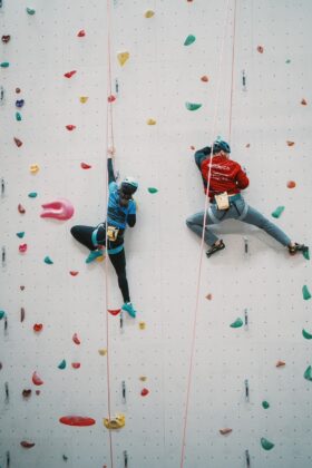Cervera de Pisuerga celebra la primera edición de su competición de escalada