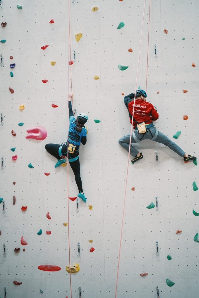 Cervera de Pisuerga celebra la primera edición de su competición de escalada