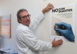 El doctor de Medicina Preventina y responsable de Higiene de manos en el Complejo Asistencial Universitario de Palencia , el dr. Julio García Crespo