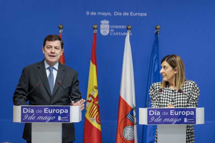 El presidente de la Junta participa en el acto conmemorativo del Día de Europa en Cantabria