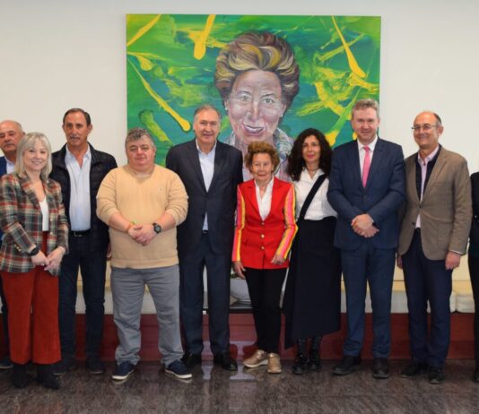 La Comisión de Industria del Senado visita Galletas Gullón