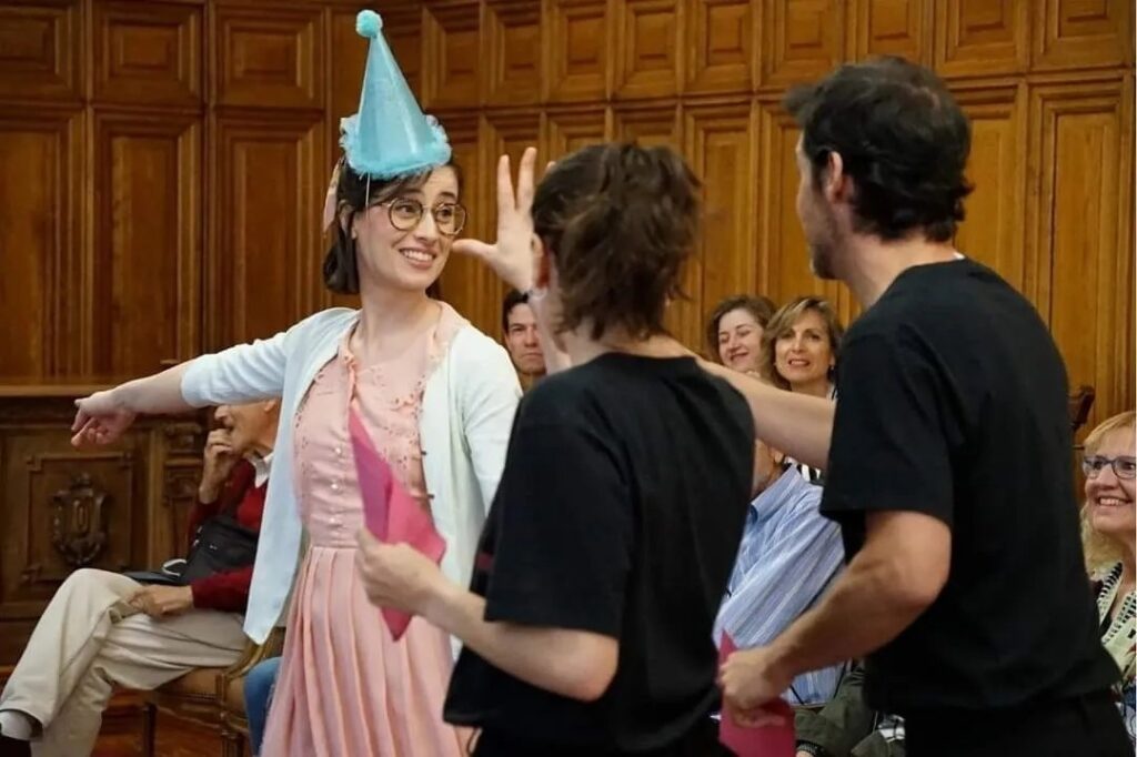 Actuación "Contiene Teatro" Palencia. La Kimera