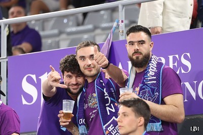 La grada en el encuentro contra Obradoiro