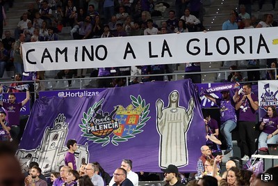 La grada en el encuentro contra Obradoiro