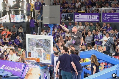 La grada en el encuentro contra Obradoiro