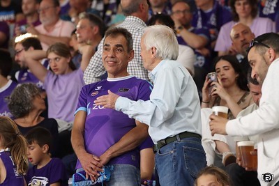 La grada en el encuentro contra Obradoiro