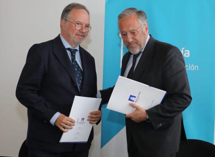 La Fundación Castilla y León firma un acuerdo con la Fundación Santa María la Real para el desarrollo del proyecto de 'Nostra et Mundi' La Fundación Castilla y León firma un acuerdo con la Fundación Santa María la Real para el desarrollo del proyecto de 'Nostra et Mundi'
