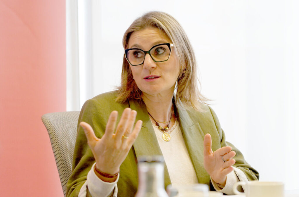 Aeice, Clúster de Hábitat Eficiente de Castilla y León, participa en los Desayunos de Ical. Asiste, la presidenta, Estíbaliz González