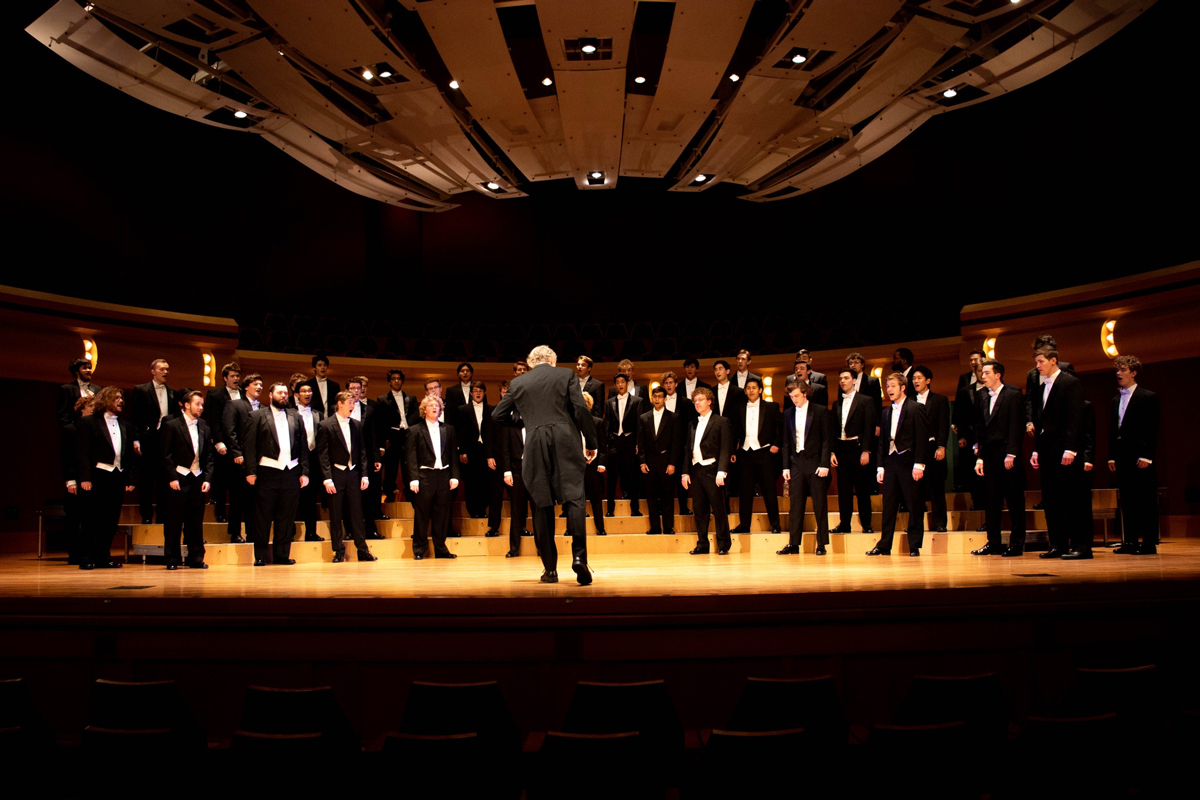 Notre-Dame-Glee-Club-en-Palencia