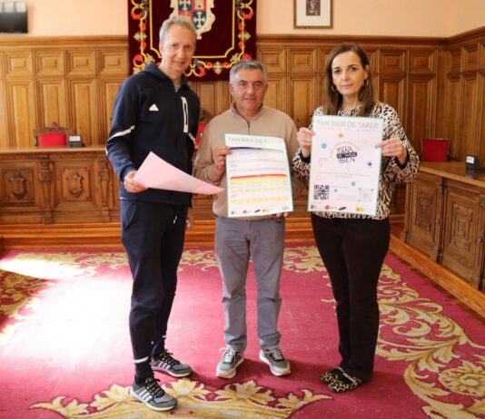 Presentación 'Tan bien de tarde' en el Ayuntamiento de Palencia
