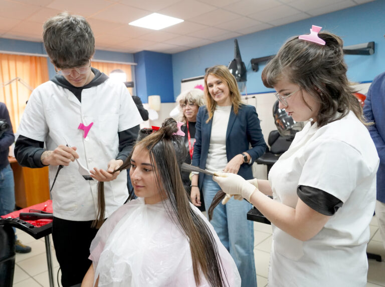 Rocío Lucas presenta la oferta de Formación Profesional para el próximo curso 2