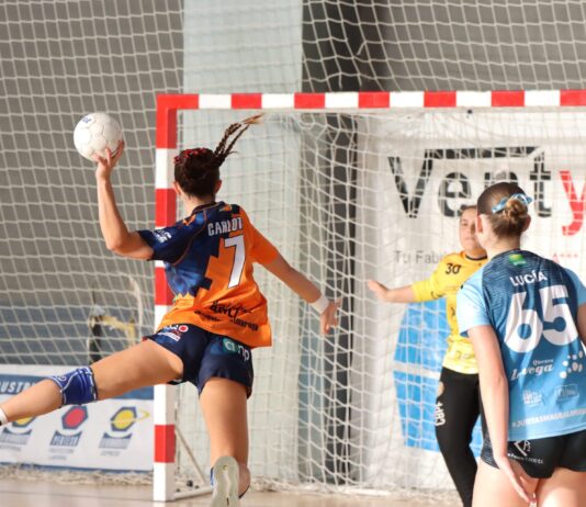 Rubén Díaz (@fotografiardiaz). Club Balonmano Palencia Femenino vs CBM Maravillas
