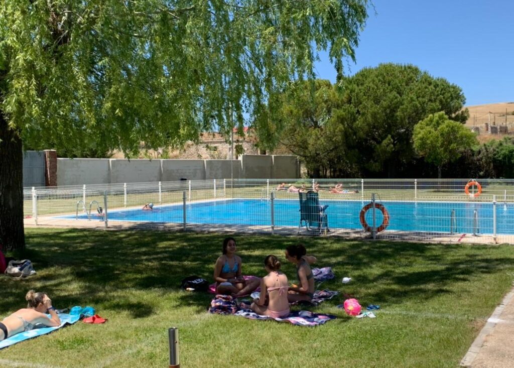 torquemada piscinas