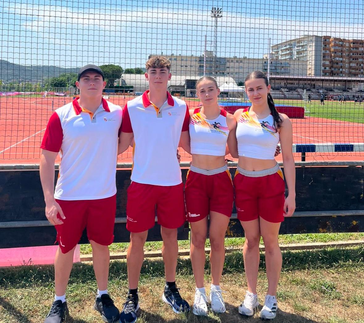 Atletas del Club Atletismo Puentecillas en el Nacional