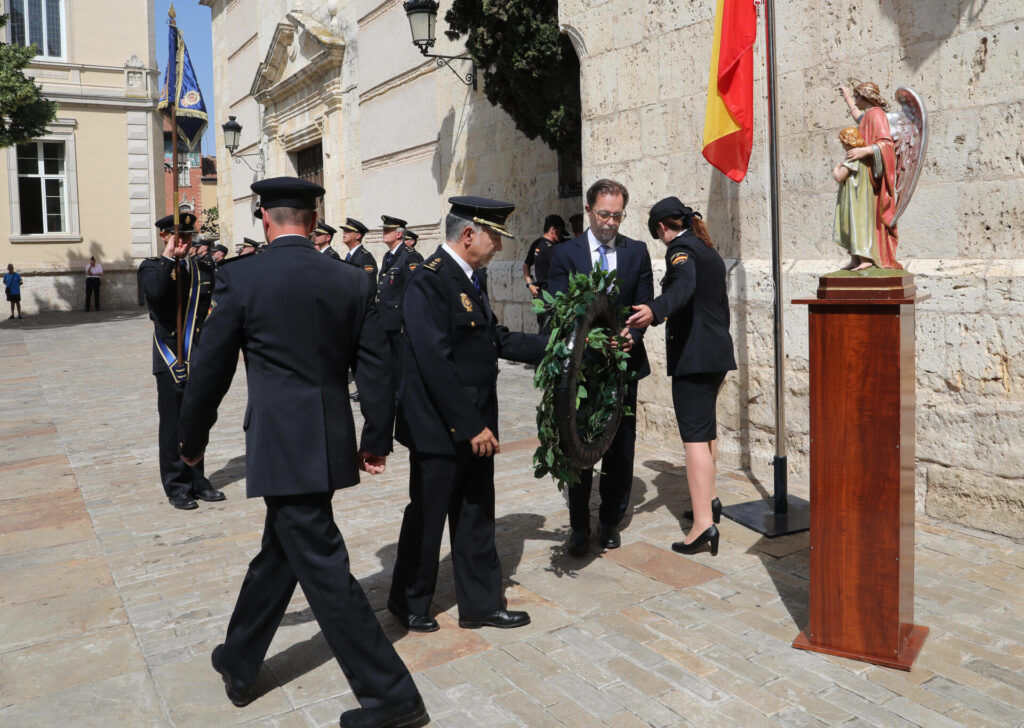Acto de homenaje a los caídos victimas del terrorismo en la Policía Nacional