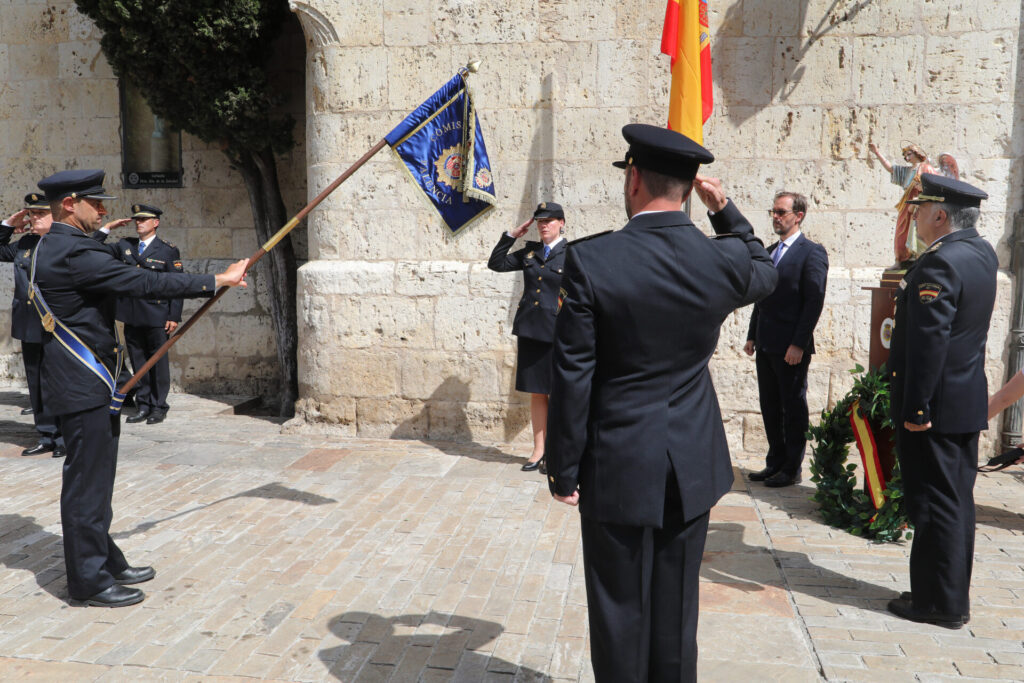 Acto de homenaje a los caídos victimas del terrorismo en la Policía Nacional