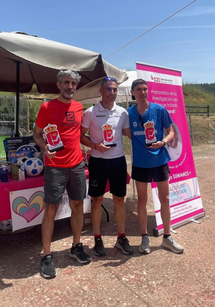 Imágenes de la cuarta edición de la carrera solidaria de Villanuño de Valdavia