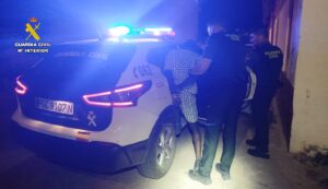 Detenido tras sustraer 4.000 € en joyas de una vivienda de Mave. Fotografía: Guardia Civil