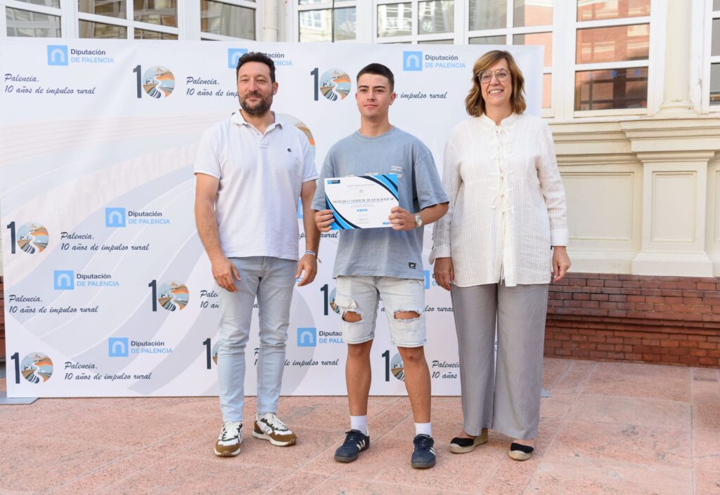 Fotos entrega becas a deportistas. Diputación de Palencia