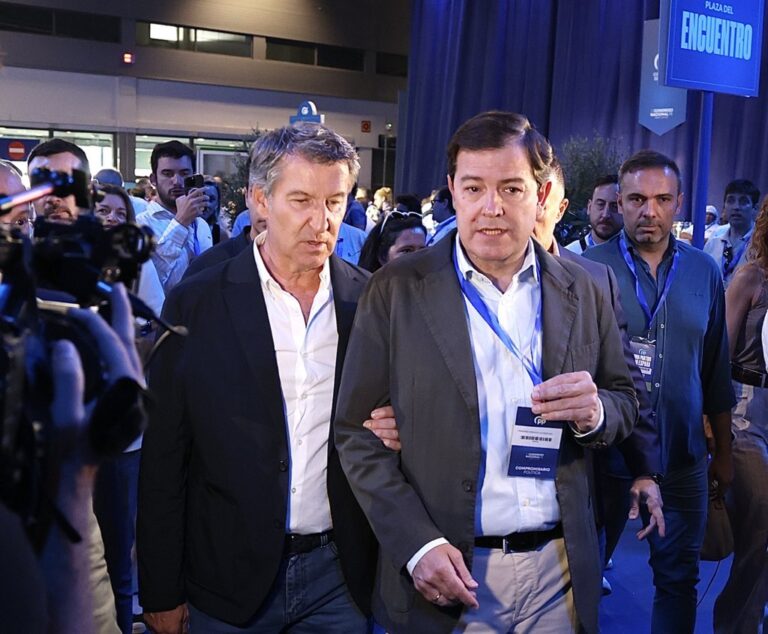 Juan Lázaro - Segunda jornada del 21 Congreso Nacional del PP, que se celebra bajo el lema 'Toma partido por España', con el debate de las ponencias política y de estatutos, los informes de los grupos parlamentarios y la presentación de la candidatura a la reelección de Alberto Núñez Feijóo.