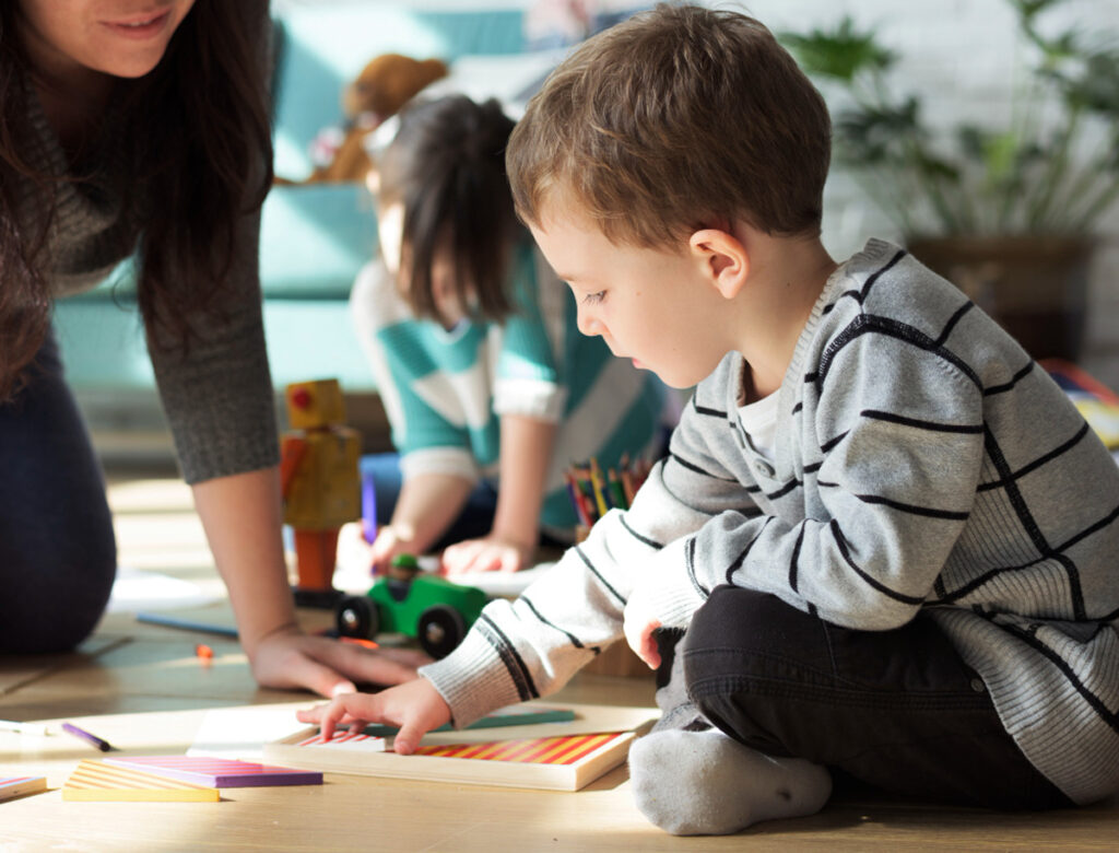 Niño-extraescolares-familia-infancia-educación