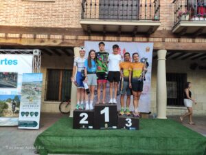 PODIUM CONJUNTO ASTUDILLO