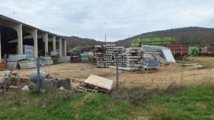 Sancionan con 3.000 euros al propietario de una finca en Vallespinoso de Cervera por un vertido ilegal de placas solares