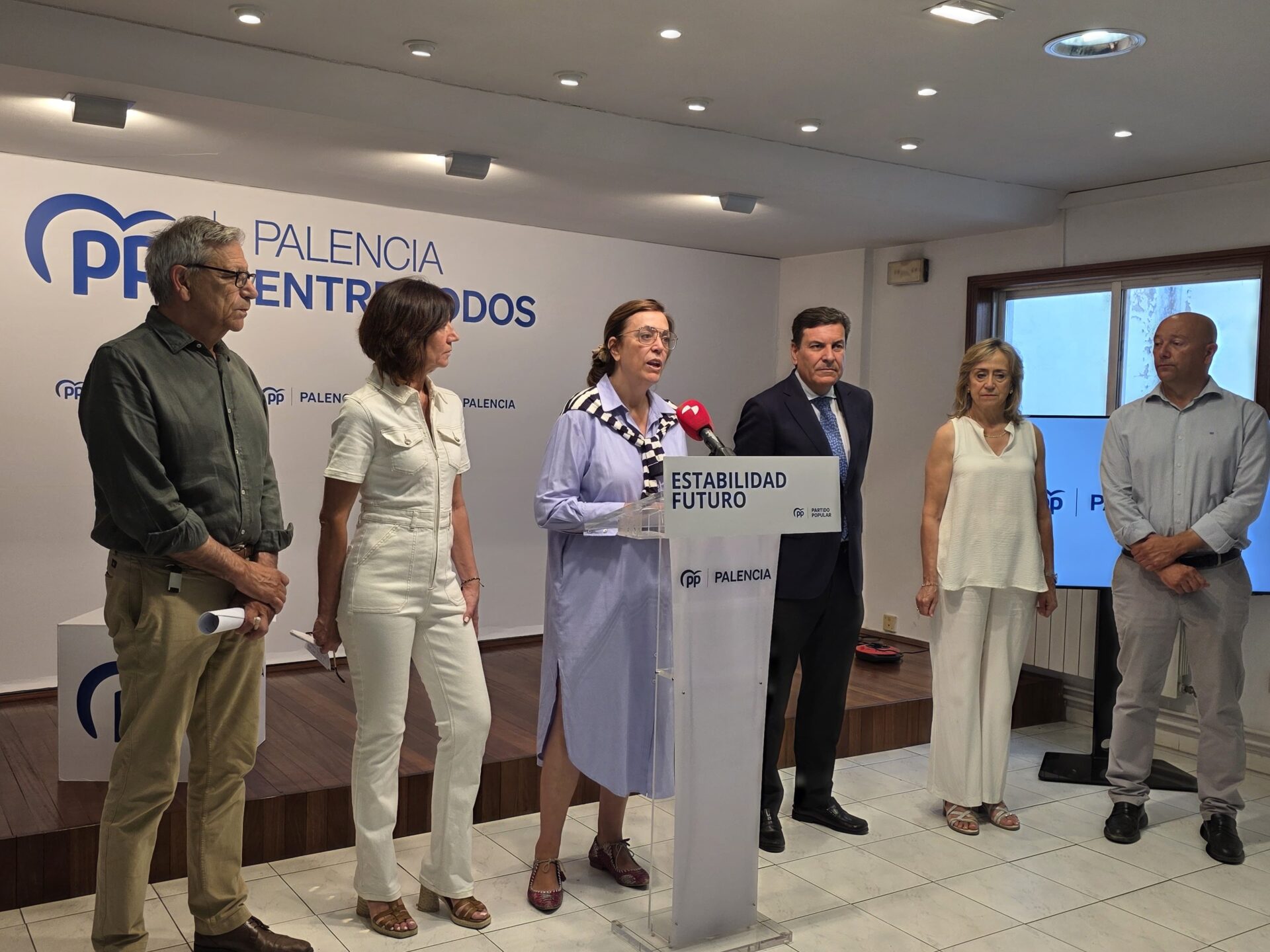 Rueda de prensa ofrecida hoy.