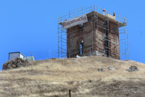 Reconstrucción de La Torre de telégrafo óptico de Tariego de Cerrato (Palencia), construida en 1844 en la segunda guerra Carlista