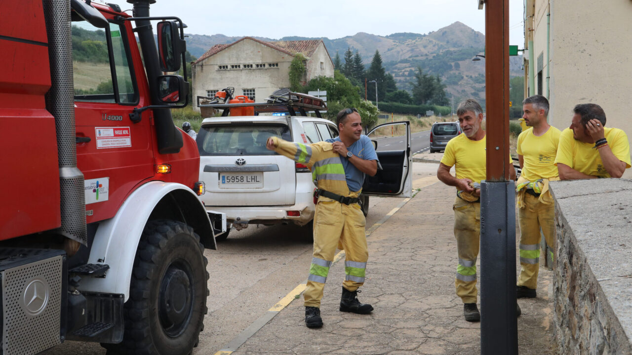 Incendio en el parque Natural Montaña Palentina. / Brágimo (ICAL)