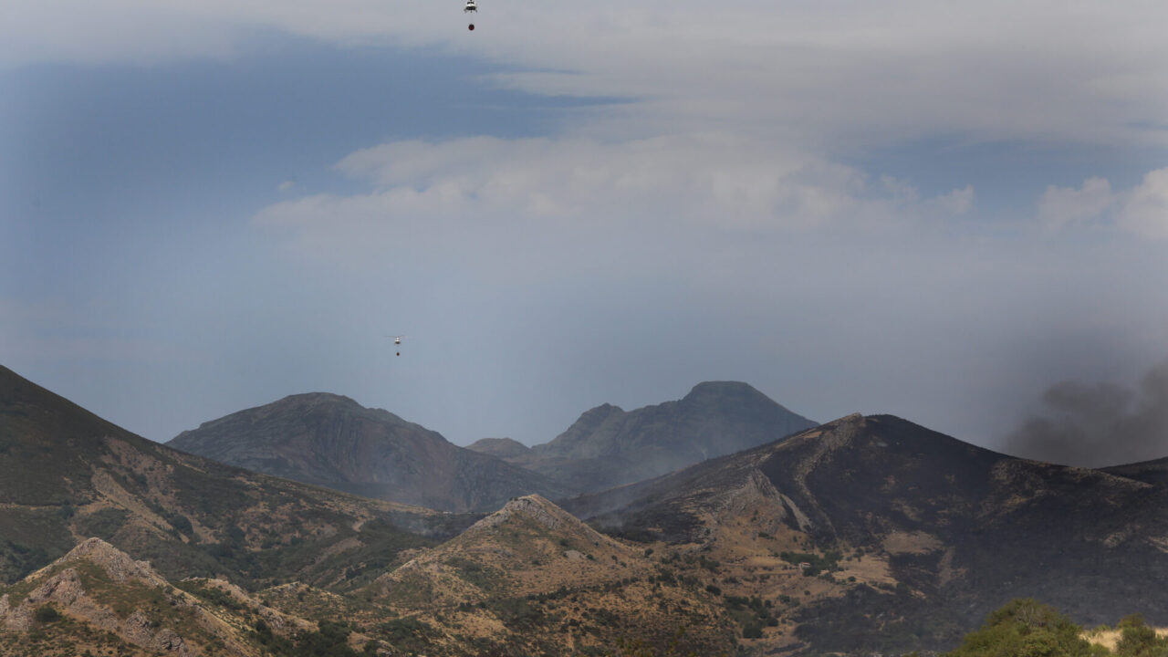 Incendio en el parque Natural Montaña Palentina. / Brágimo (ICAL)