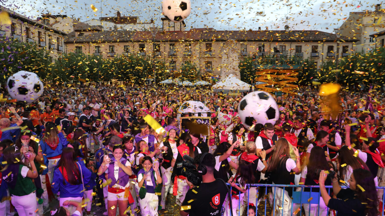 Pregón popular de las fiestas de San Antolín de Palencia. / Brágimo (ICAL)