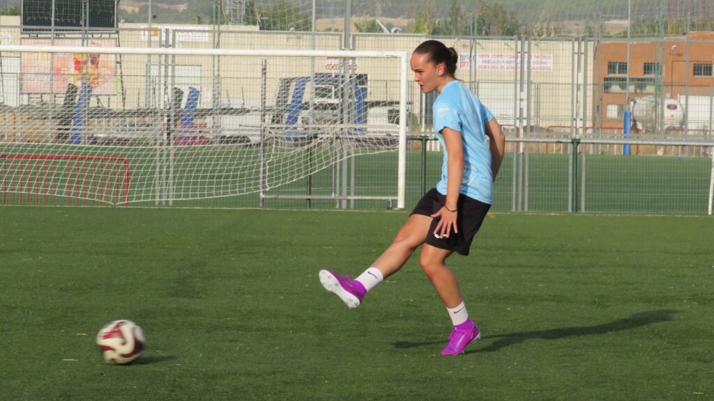 El Palencia Fútbol Femenino en su primer entrenamiento de pretemporada 2025-26. Fotografía: Palencia en la Red