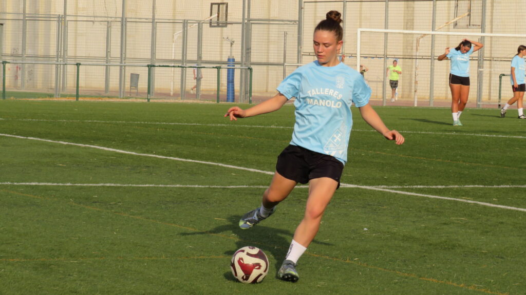El Palencia Fútbol Femenino en su primer entrenamiento de pretemporada 2025-26. Fotografía: Palencia en la Red