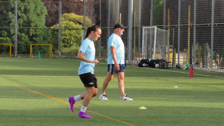 El Palencia Fútbol Femenino en su primer entrenamiento de pretemporada 2025-26. Fotografía: Palencia en la Red