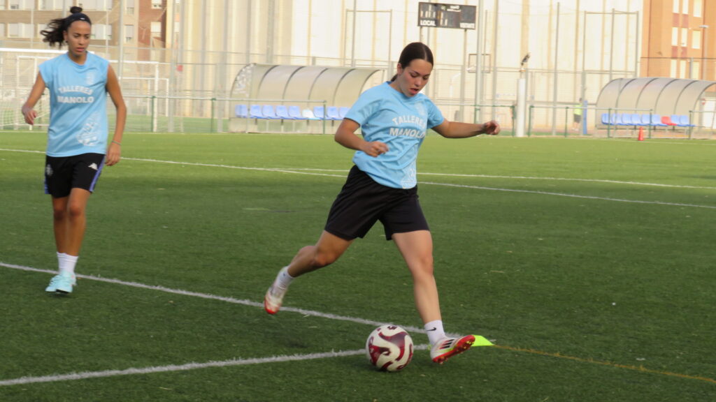 El Palencia Fútbol Femenino en su primer entrenamiento de pretemporada 2025-26. Fotografía: Palencia en la Red