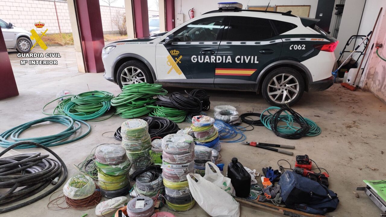 Material recuperado durante la intervención. / Guardia Civil