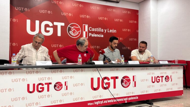 Rueda de prensa de UGT sobre los incendios forestales. Fotografía: Palencia en la Red